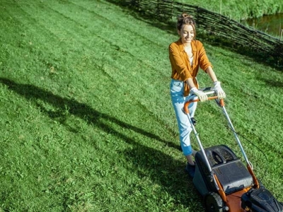Tuinmachines voor de tuin met Bosmaaiers, Tuintrimmers, grasmaaiers
